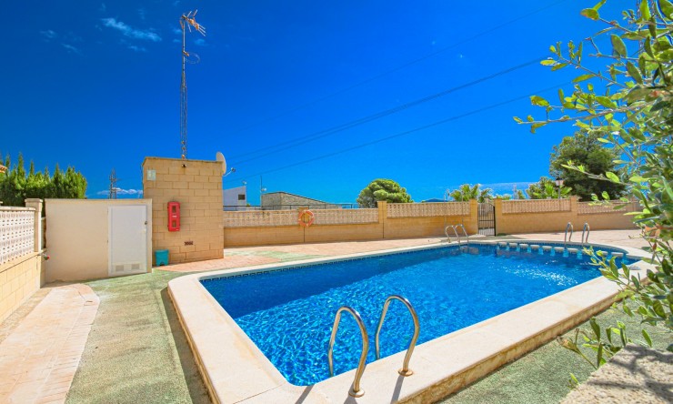 Rynek Wtórny - Willa -
Polop