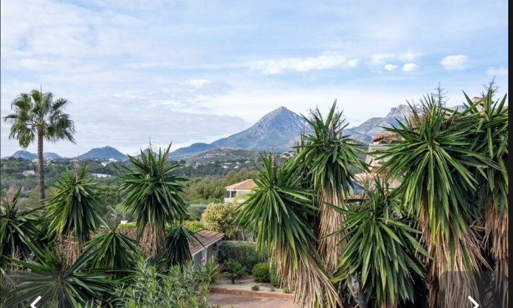 Revente - Villa -
Altea - Urbanización Santa Clara