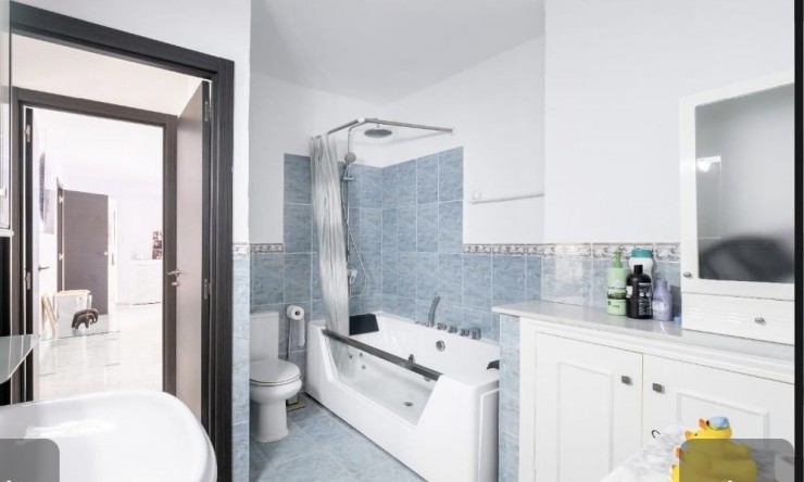 Revente - Villa -
Altea - Urbanización Santa Clara