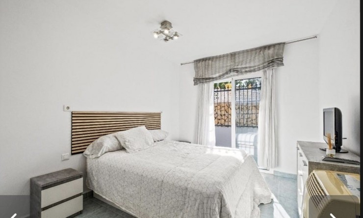 Revente - Villa -
Altea - Urbanización Santa Clara