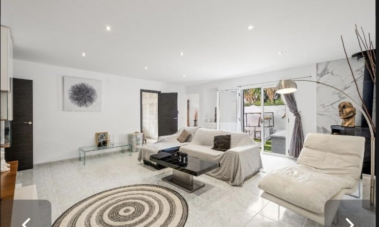 Revente - Villa -
Altea - Urbanización Santa Clara