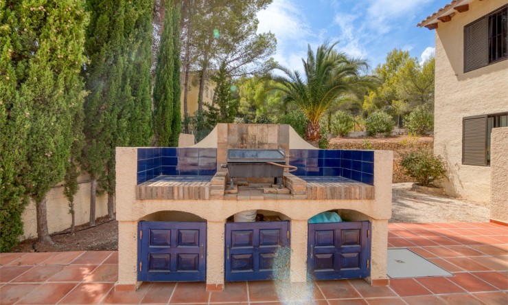 Revente - Villa -
Altea - Urbanización Santa Clara