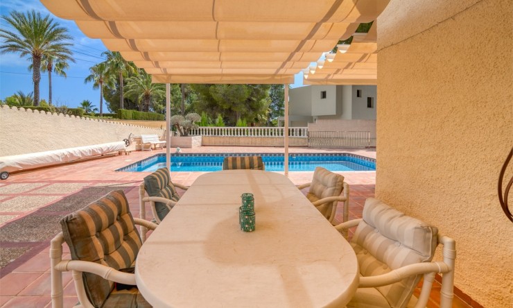 Revente - Villa -
Altea - Urbanización Santa Clara