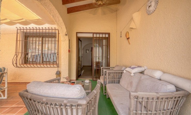 Revente - Villa -
Altea - Urbanización Santa Clara