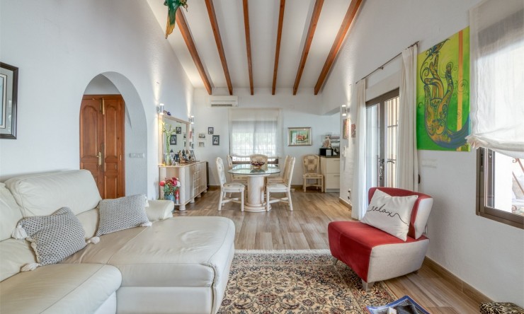 Revente - Villa -
Altea - Urbanización Santa Clara