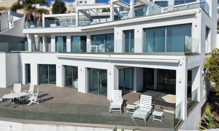 Herverkoop - Villa -
Moraira - El Tesoro