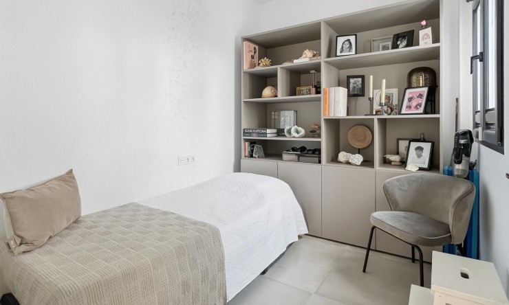 Resale - Villa -
Polop