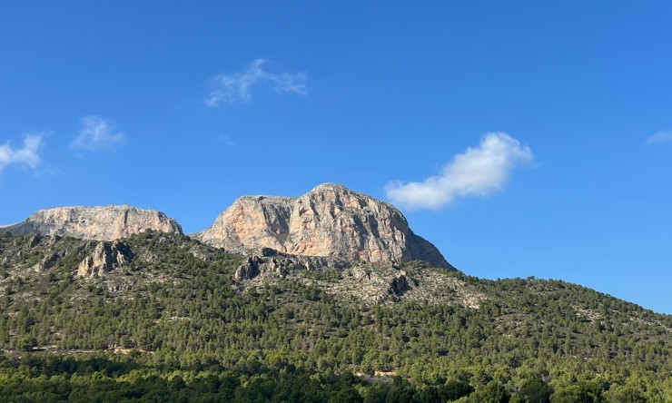 Resale - Villa -
Polop