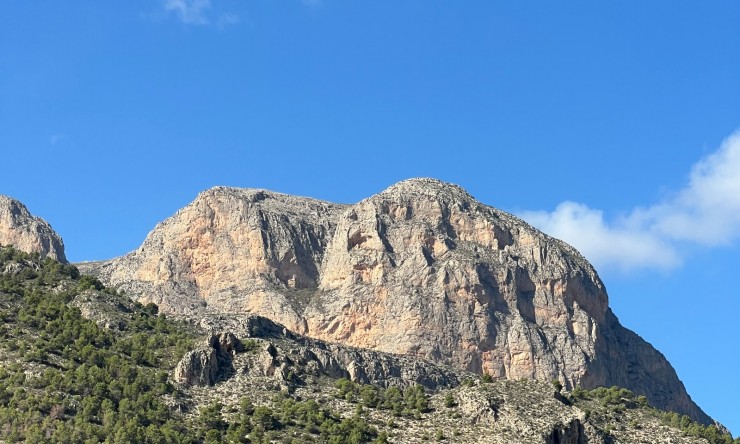 Resale - Villa -
Polop