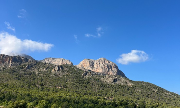 Resale - Villa -
Polop