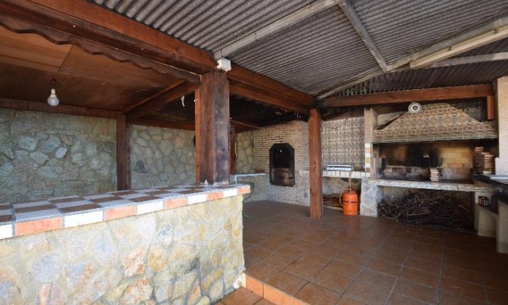 Wiederverkauf - Villa -
Callosa De Ensarrià