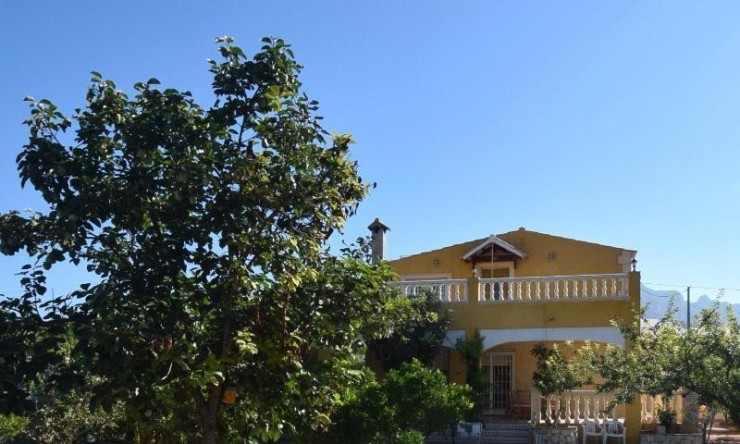 Wiederverkauf - Villa -
Callosa De Ensarrià