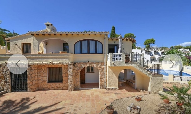 Herverkoop - Villa -
Moraira - La Sabatera