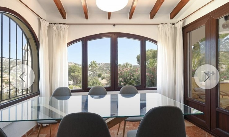 Herverkoop - Villa -
Moraira - La Sabatera