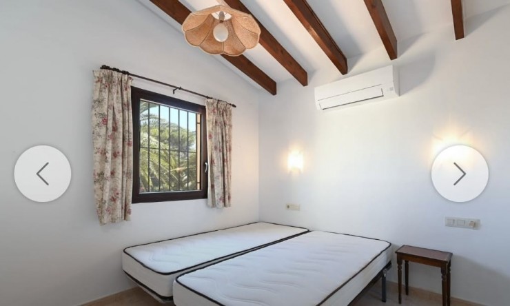 Herverkoop - Villa -
Moraira - La Sabatera