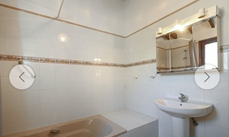 Herverkoop - Villa -
Moraira - La Sabatera