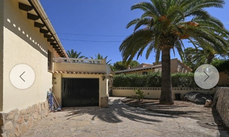 Herverkoop - Villa -
Moraira - La Sabatera