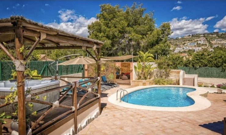 Herverkoop - Villa -
Benissa - Benissa Costa