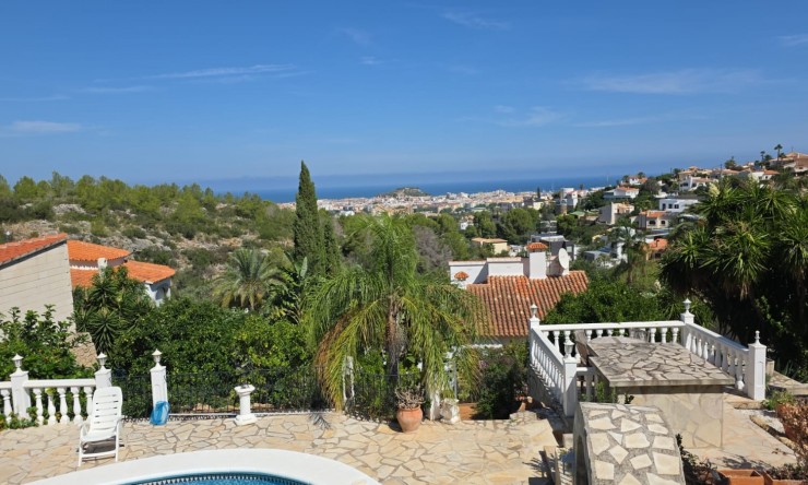 Revente - Villa -
Denia - Montgó