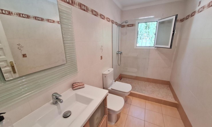 Revente - Villa -
Calpe - Canuta