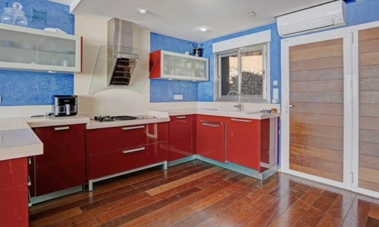 Herverkoop -  -
Calpe - Bassetes