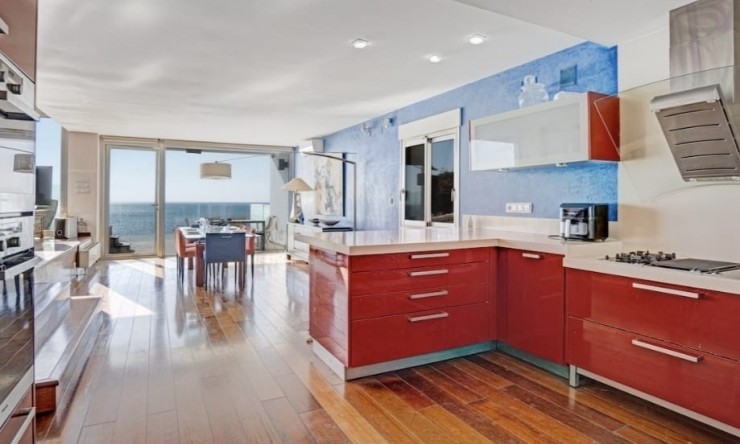 Herverkoop -  -
Calpe - Bassetes