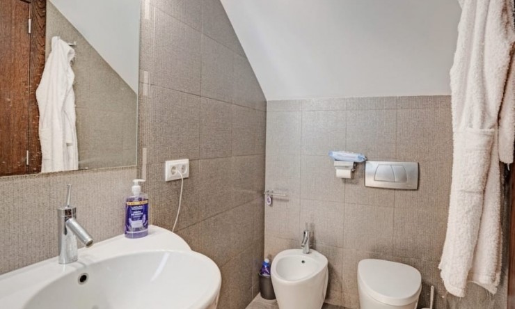 Herverkoop -  -
Calpe - Bassetes