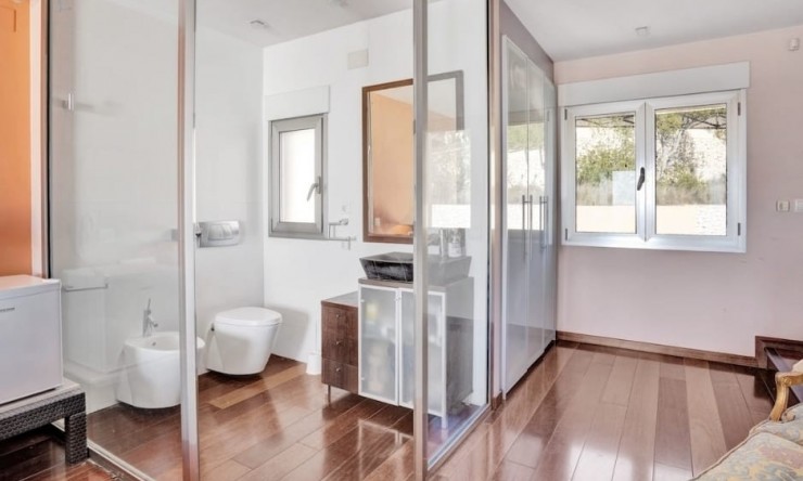 Herverkoop -  -
Calpe - Bassetes