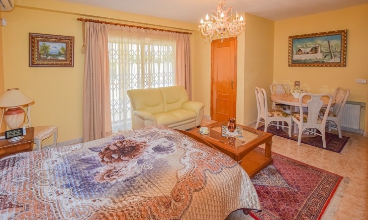 Resale - Villa -
Alfaz del Pi