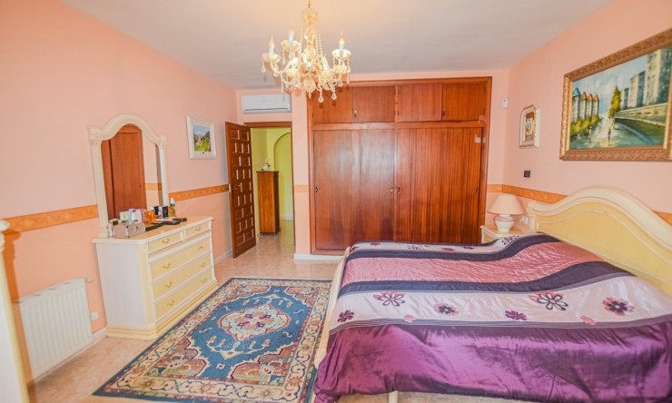 Resale - Villa -
Alfaz del Pi