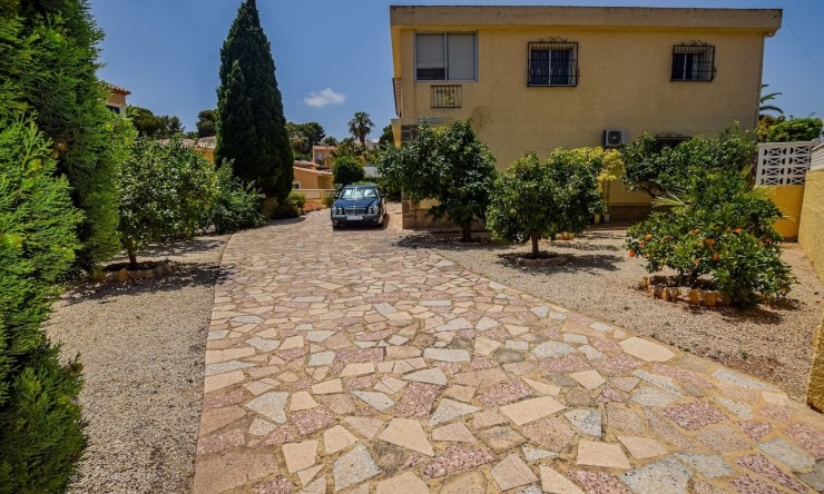 Resale - Villa -
Alfaz del Pi