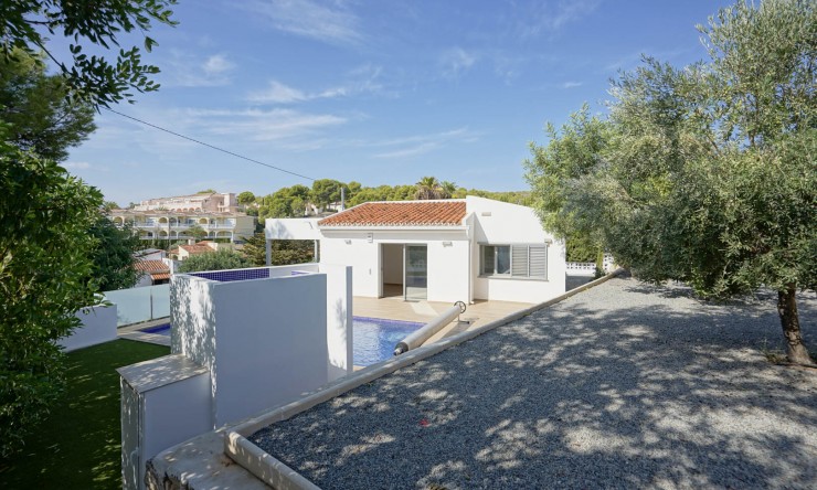 Herverkoop - Villa -
Benissa - La Fustera