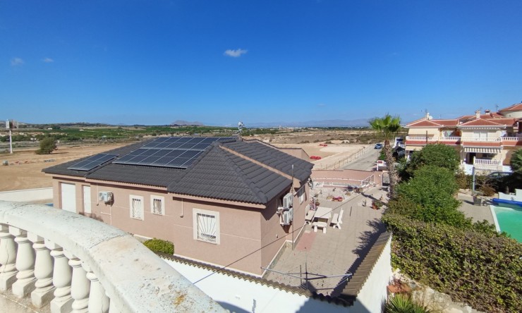 Resale - Villa -
Benijofar