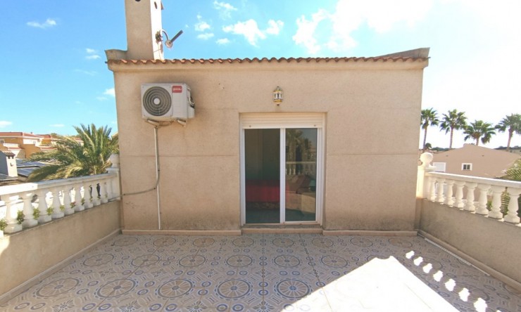 Resale - Villa -
Benijofar