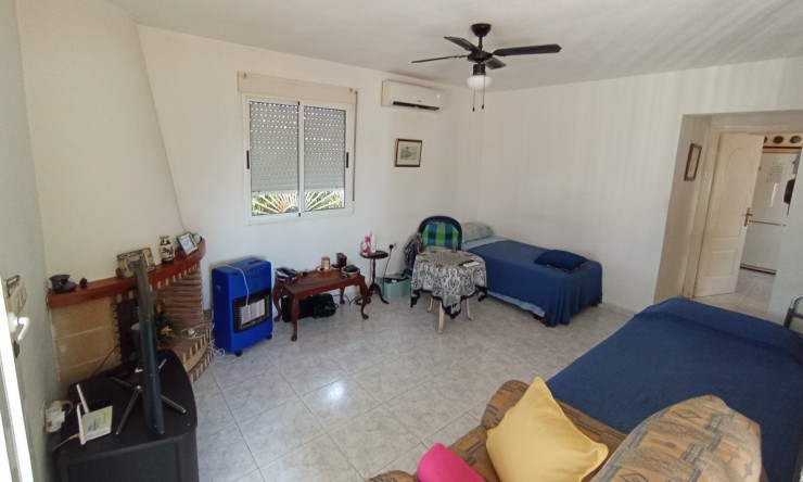 Resale - Villa -
Benijofar