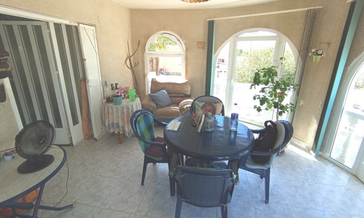 Resale - Villa -
Benijofar