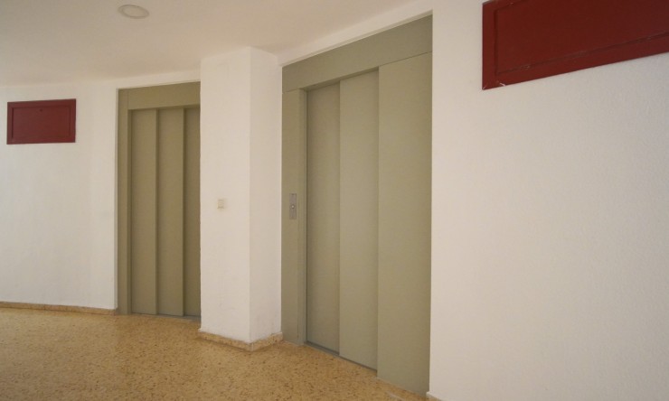 Herverkoop - Appartement -
Denia - Centro