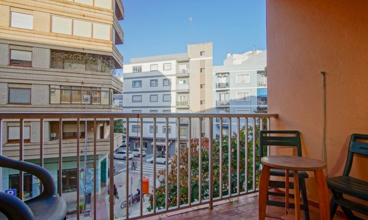 Herverkoop - Appartement -
Denia - Centro