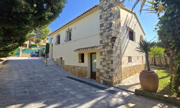 Revente - Villa -
Calpe - Partida Calalga