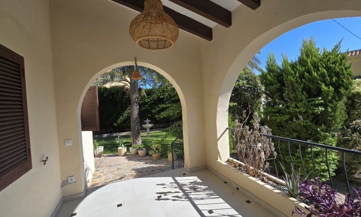 Revente - Villa -
Calpe - Partida Calalga