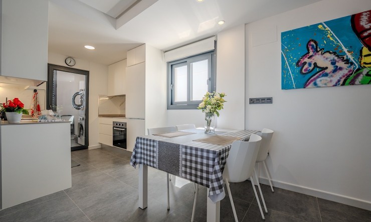 Resale - Apartment -
Orihuela Costa