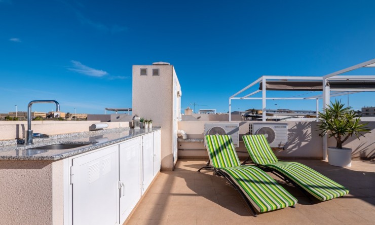 Herverkoop - Herenhuis -
Torrevieja - Nueva Torrevieja - Aguas Nuevas