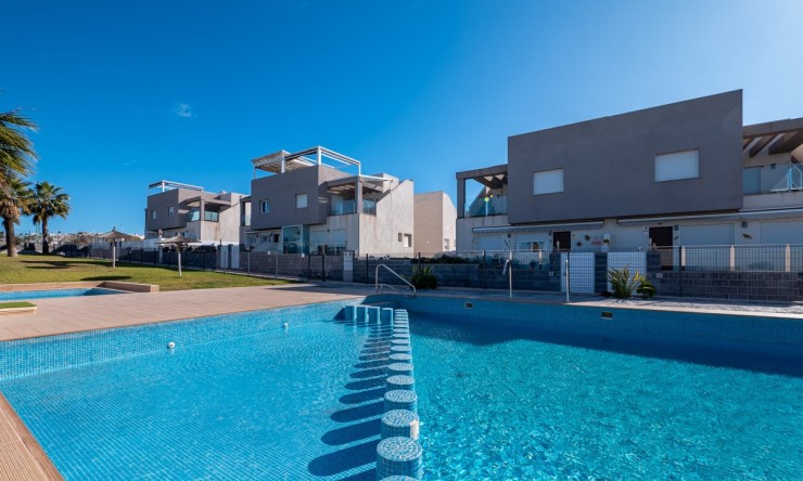 Herverkoop - Herenhuis -
Torrevieja - Nueva Torrevieja - Aguas Nuevas