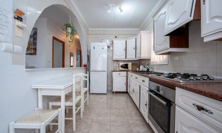 Herverkoop - Villa -
Torrevieja - La Siesta - El Salado -  Torreta