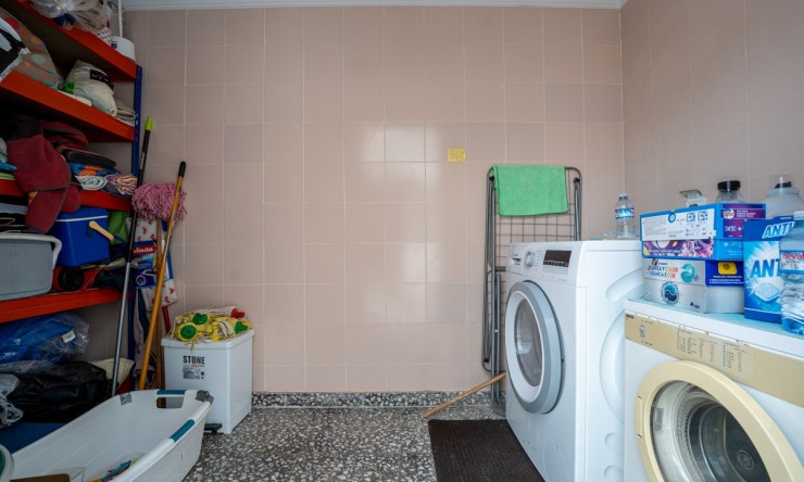 Herverkoop - Villa -
Torrevieja - La Siesta - El Salado -  Torreta