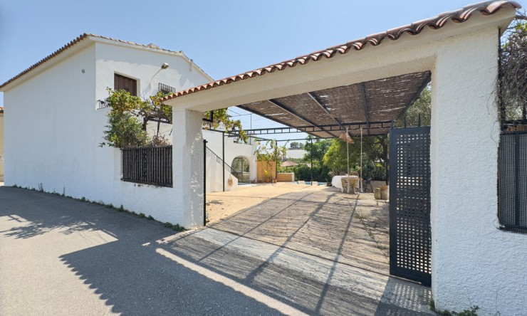 Reventa - Villa -
Polop