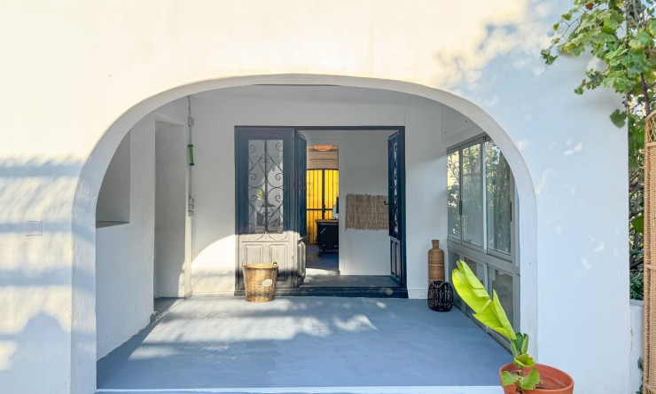 Reventa - Villa -
Polop