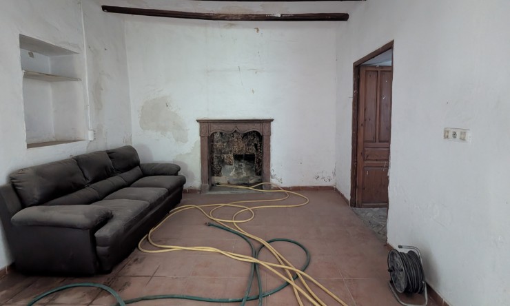 Herverkoop - Finca -
Teulada