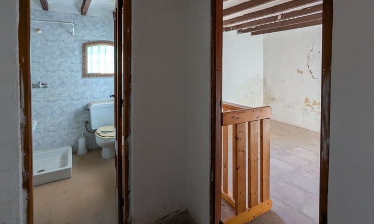 Herverkoop - Finca -
Teulada