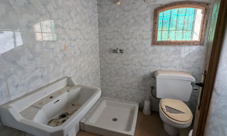 Herverkoop - Finca -
Teulada